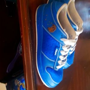 Rare  Sesame Street cookie monster collaboration with reebok